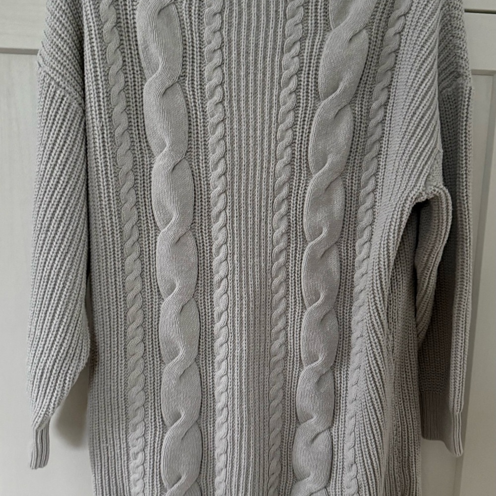 Express Light Gray Cable Knit Turtleneck Sweater